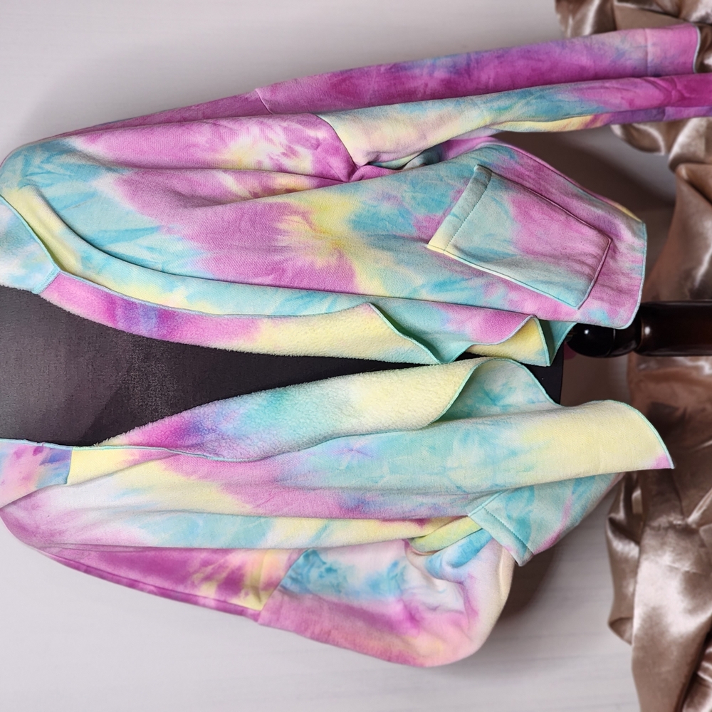 Tie-Dye Women's Sweater - Picture 4 of 7